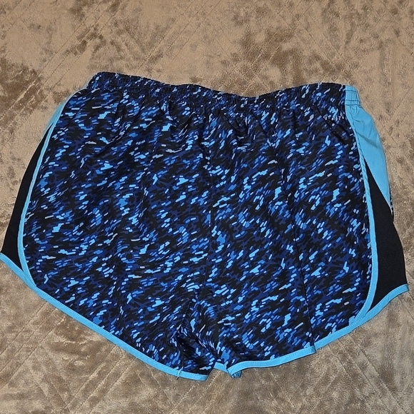 Nike Women's Blue Patterned Lined Running Shorts Size Medium - Picture 3 of 6